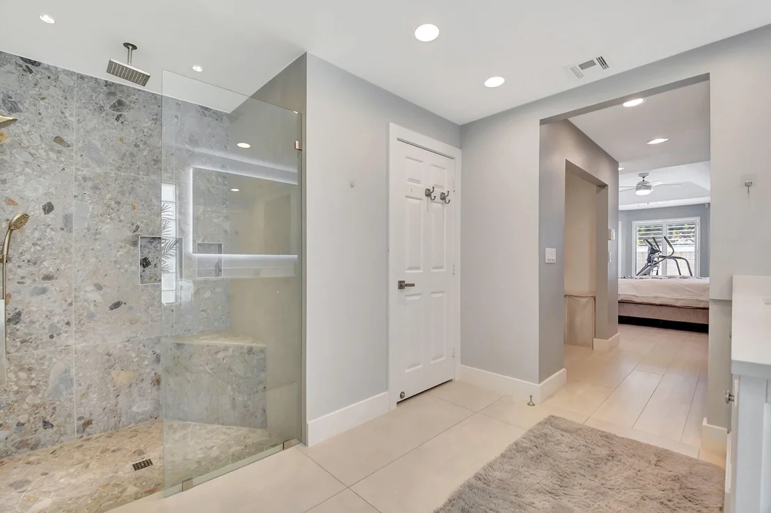 Photo of 8211 White Rock Circle