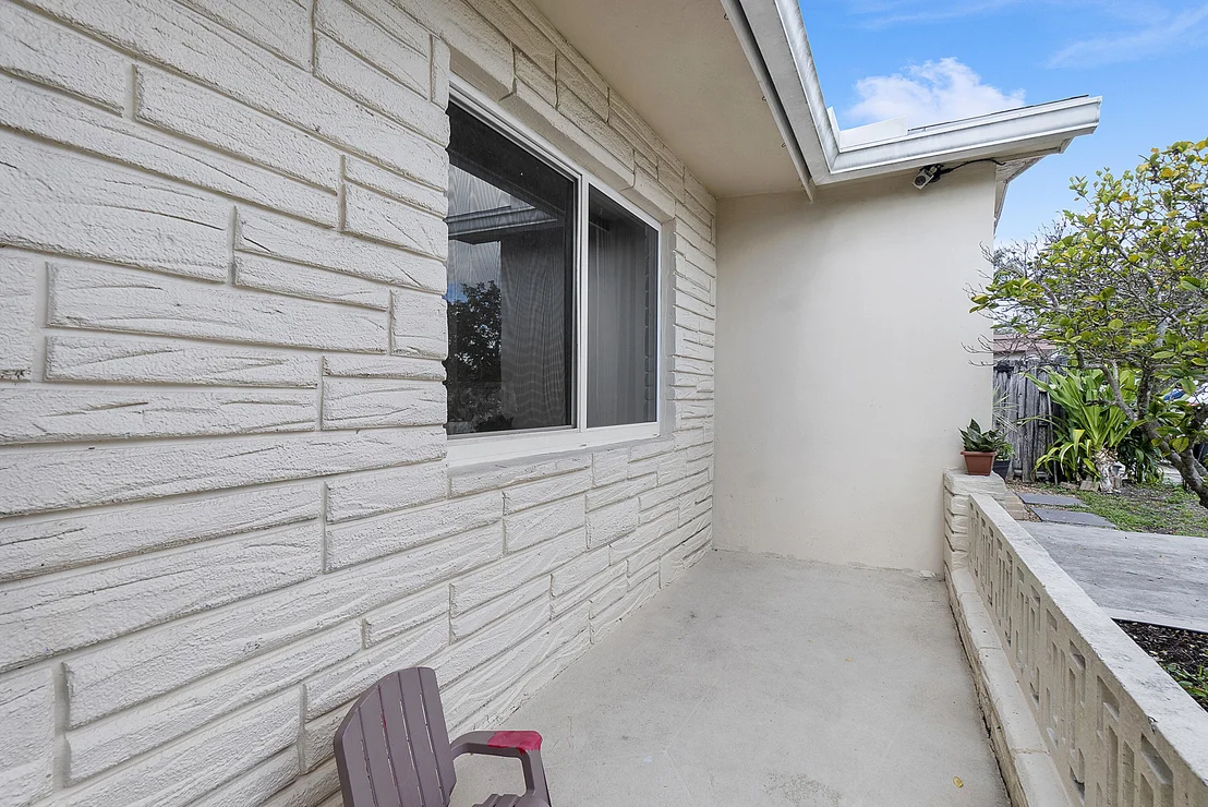 Photo of 6972 NW 8th Street