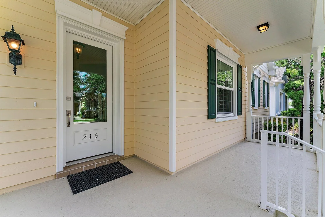 Photo of 215 New Haven Boulevard
