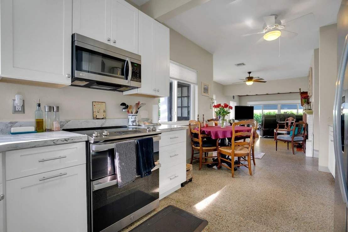 Photo of 312 Gulfstream Boulevard