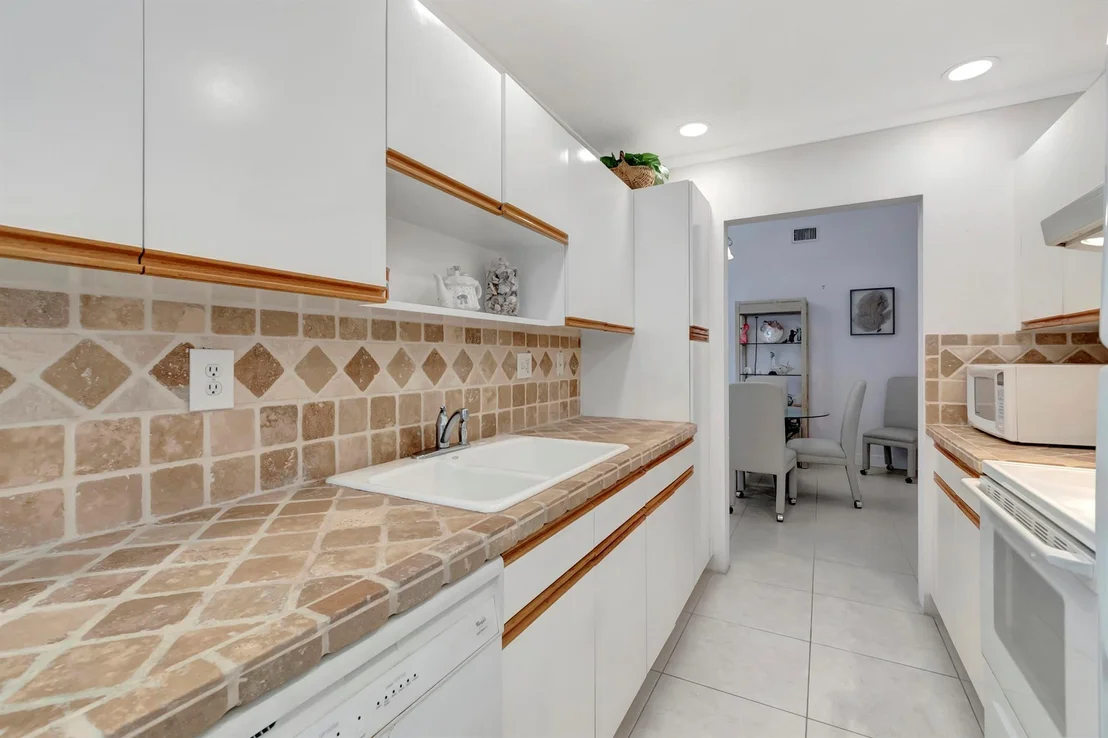 Photo of Unit B at 14091 Nesting Way