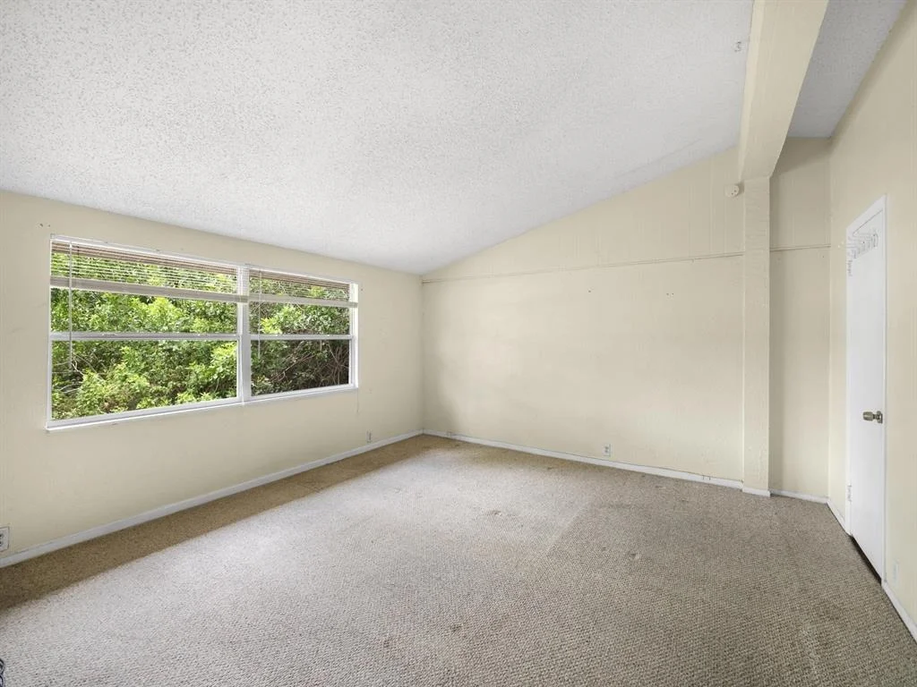 Photo of 5037 Lake Boulevard