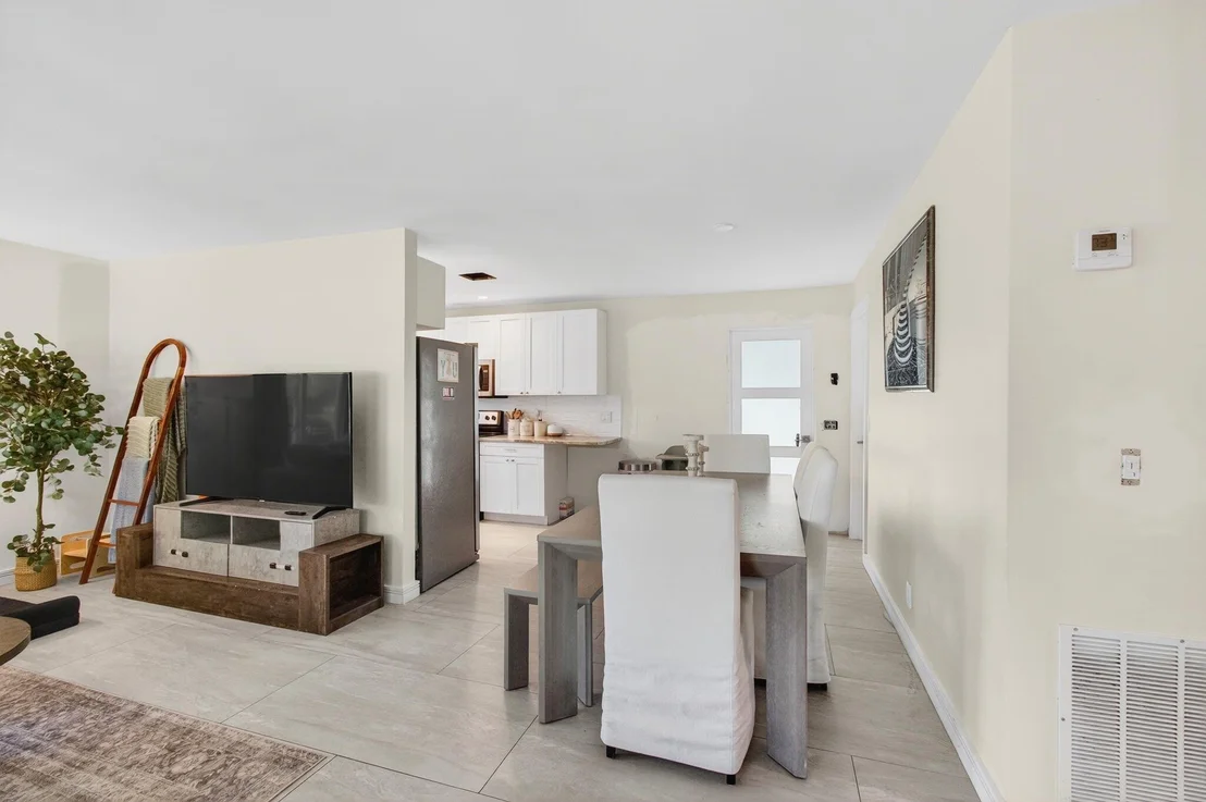 Photo of 5238 Palm Ridge Boulevard