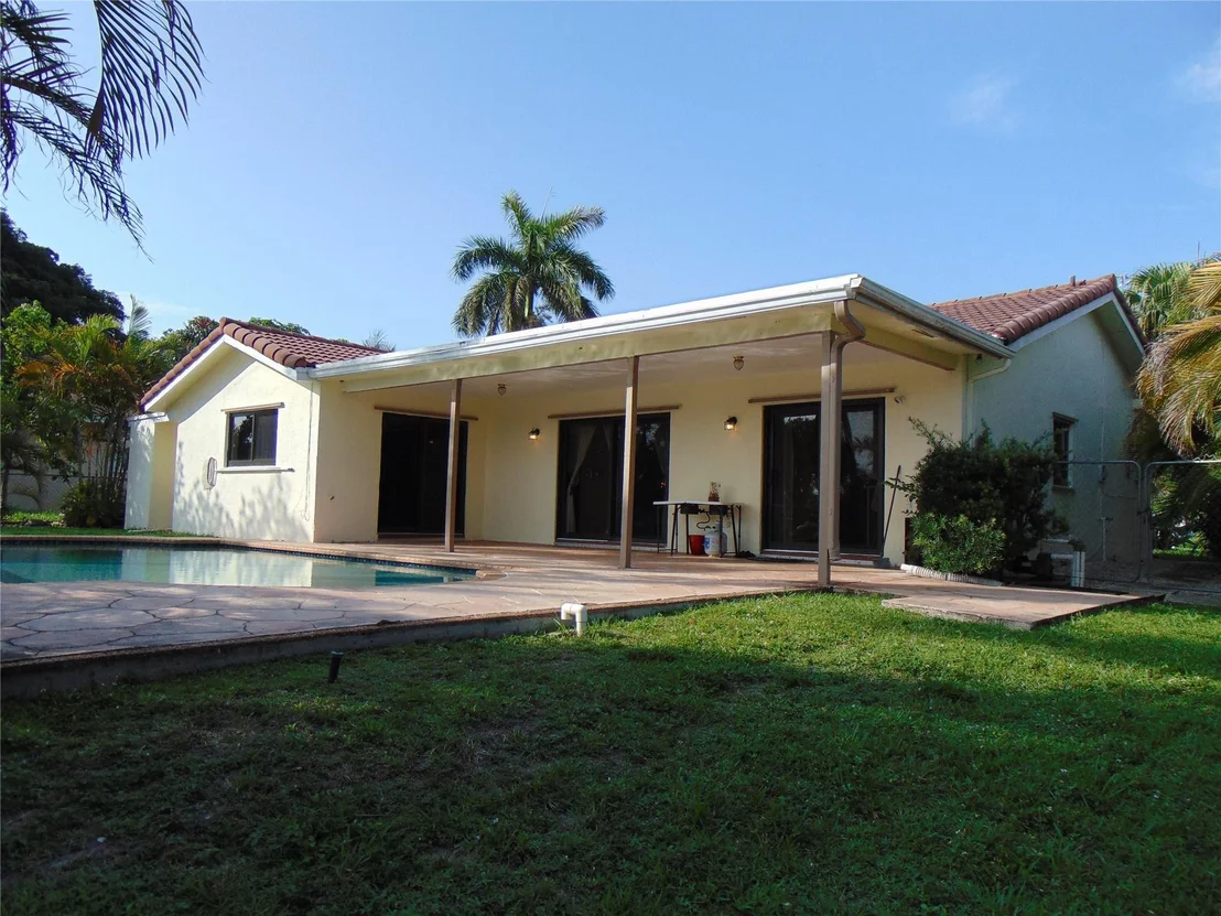 Photo of 595 E River Drive