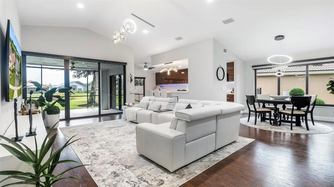 Photo of 11235 Clover Leaf Circle