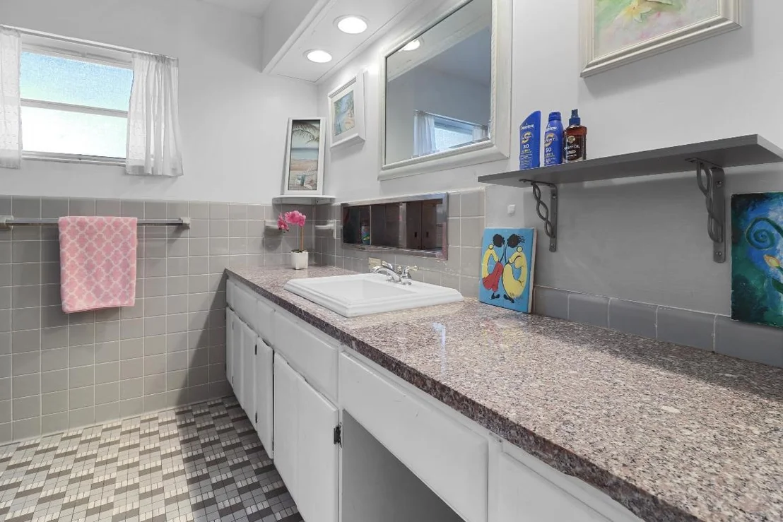 Photo of 310 Wilma Circle