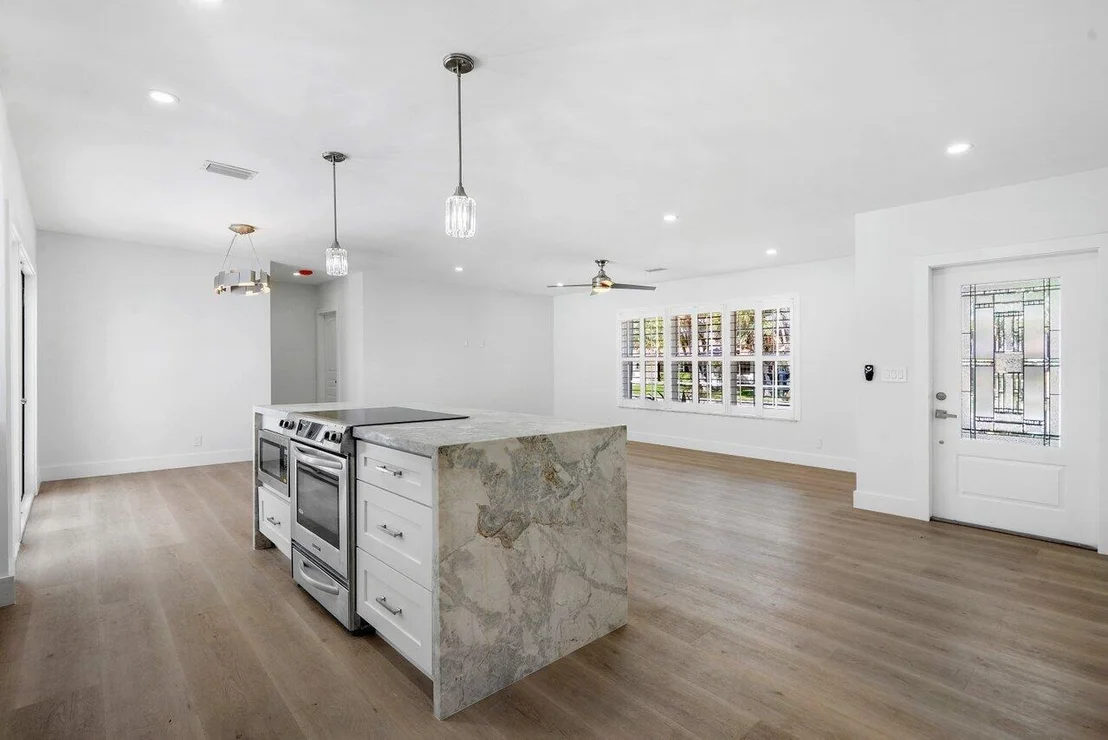 Photo of 812 Cordova Drive