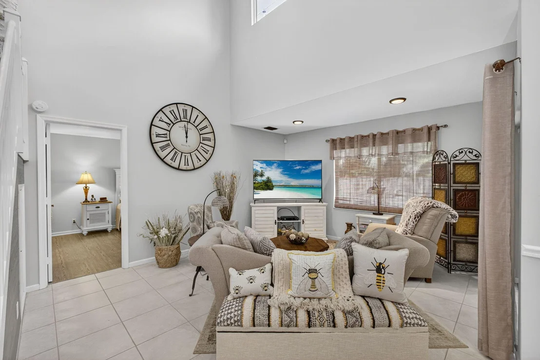 Photo of Unit 7 at 479 Tequesta Drive