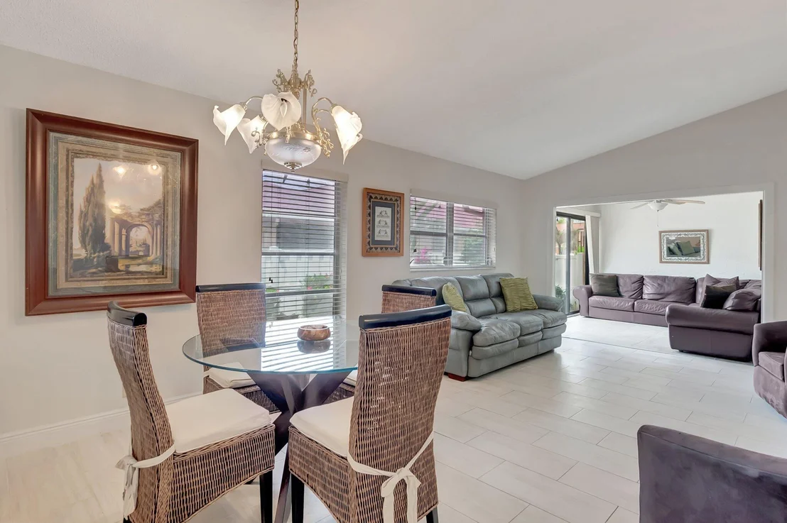 Photo of Unit C at 8081 Springtree Road
