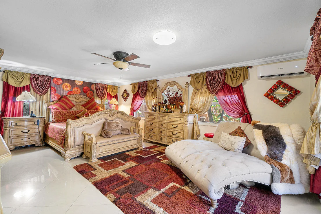 Photo of 9711 Sun Pointe Drive