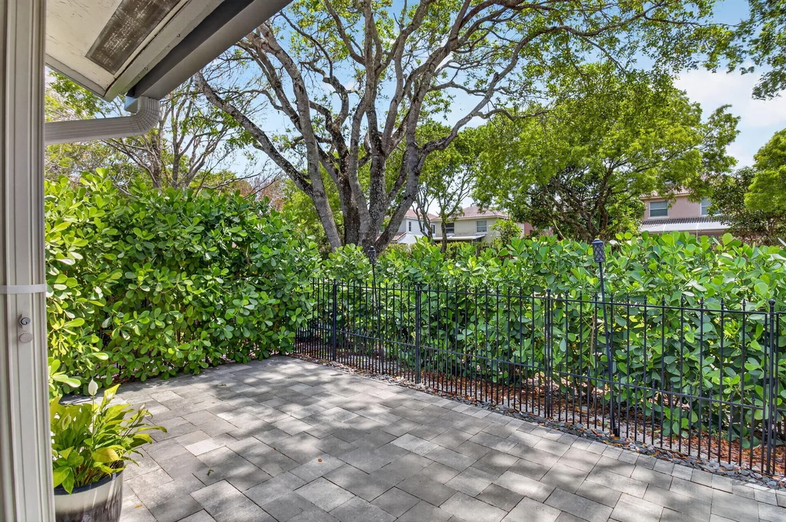 Photo of 4770 Yardarm Lane