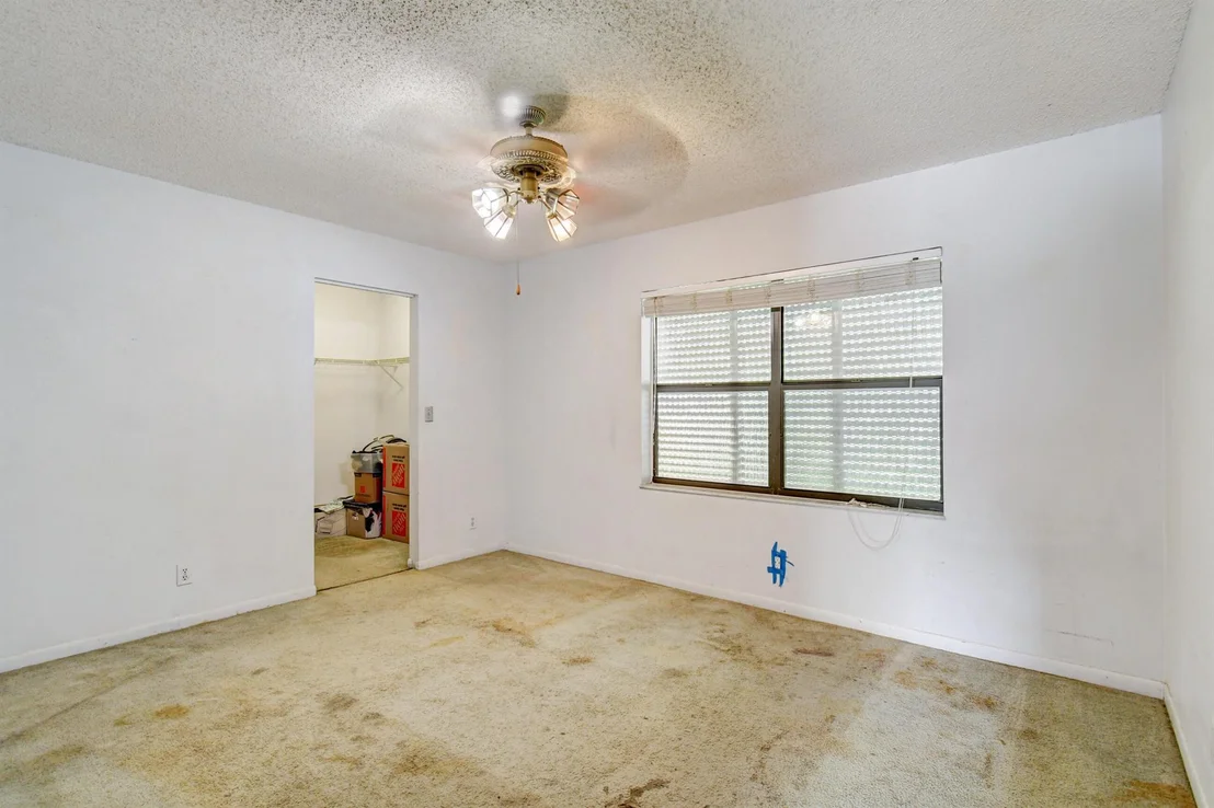 Photo of 5822 Sun Pointe Circle