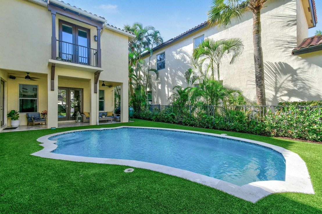 Photo of 119 Barcelona Drive