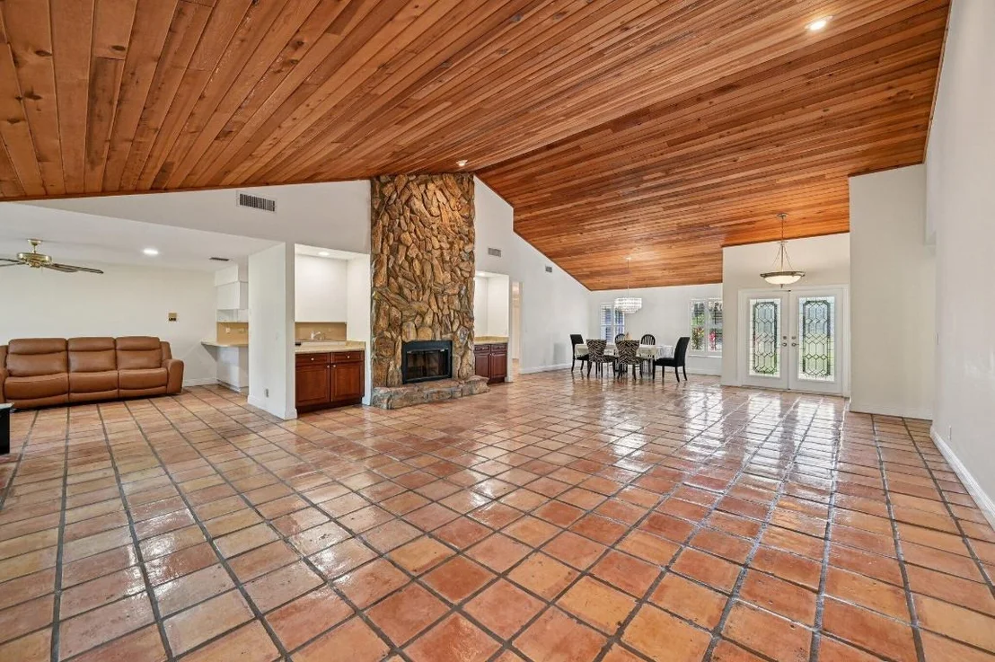 Photo of 13253 La Mirada Circle