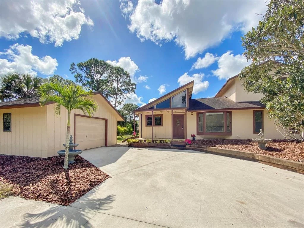Photo of 10380 151st Lane N
