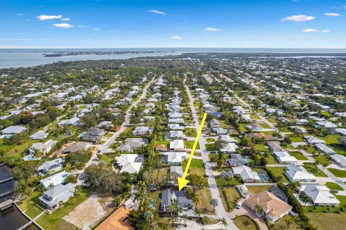 Photo of 4430 SE Bayshore Terrace