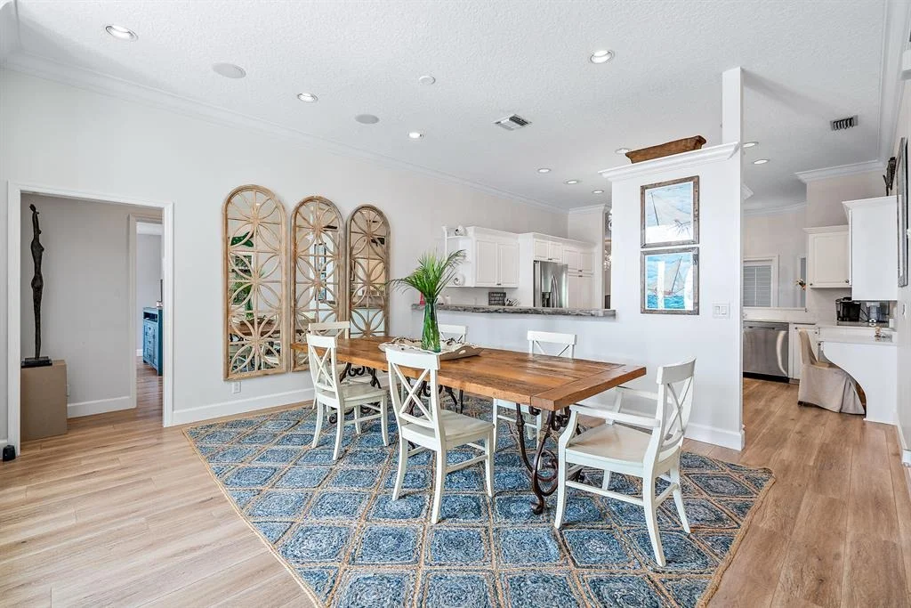 Photo of 18586 Lakeside Gardens Drive
