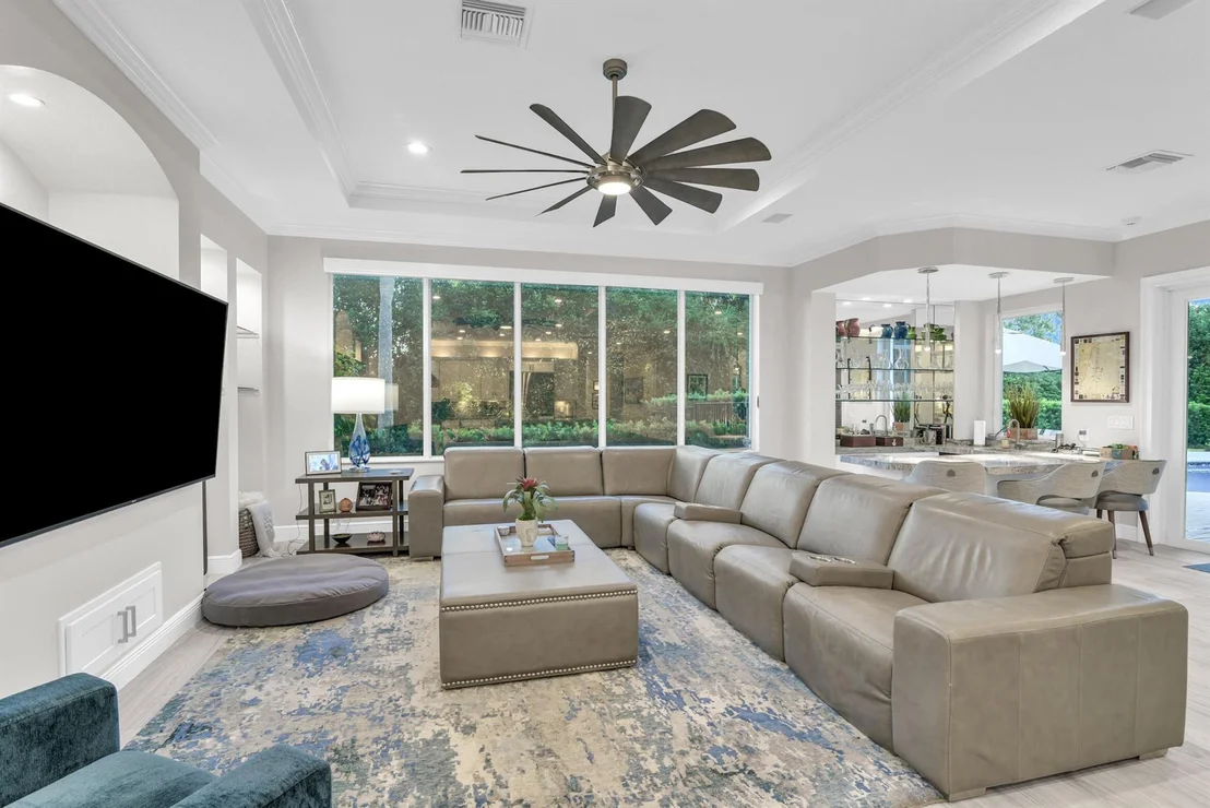 Photo of 10633 Pine Tree Terrace