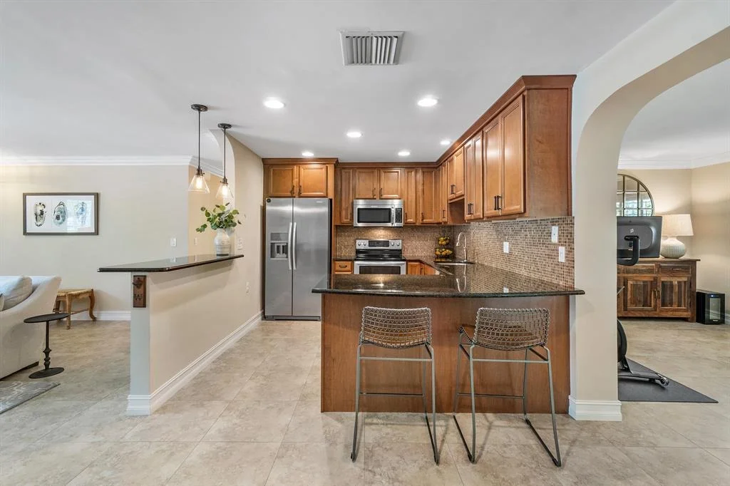 Photo of 770 NW 3rd Avenue