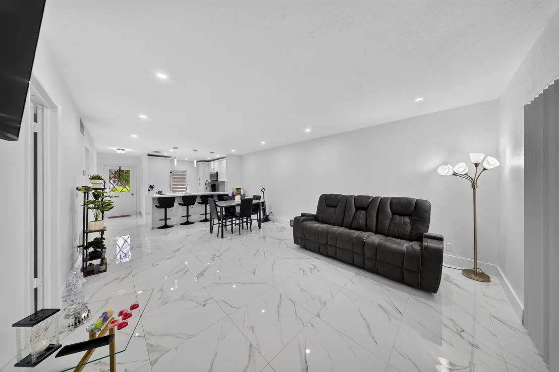 Photo of 265 CAPE COD Circle