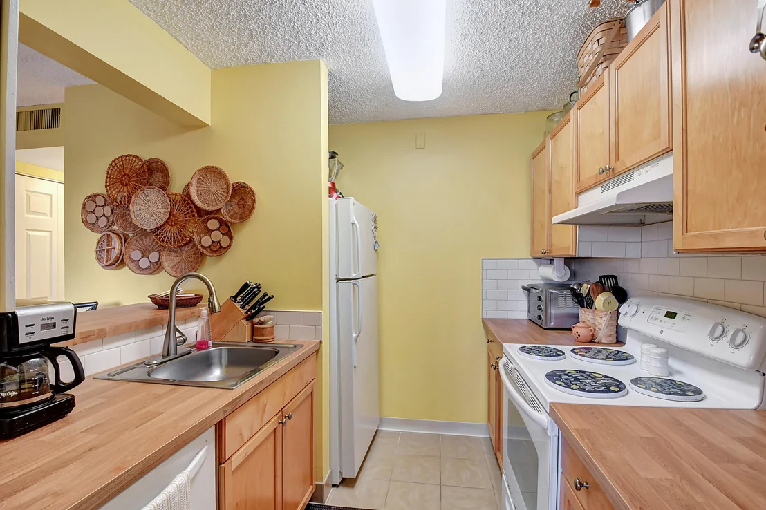 Photo of Unit 512 at 512 Meadows Circle