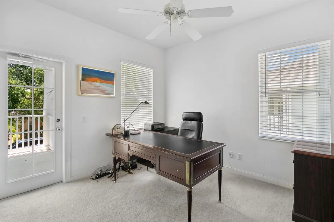 Photo of 2616 E Community Drive