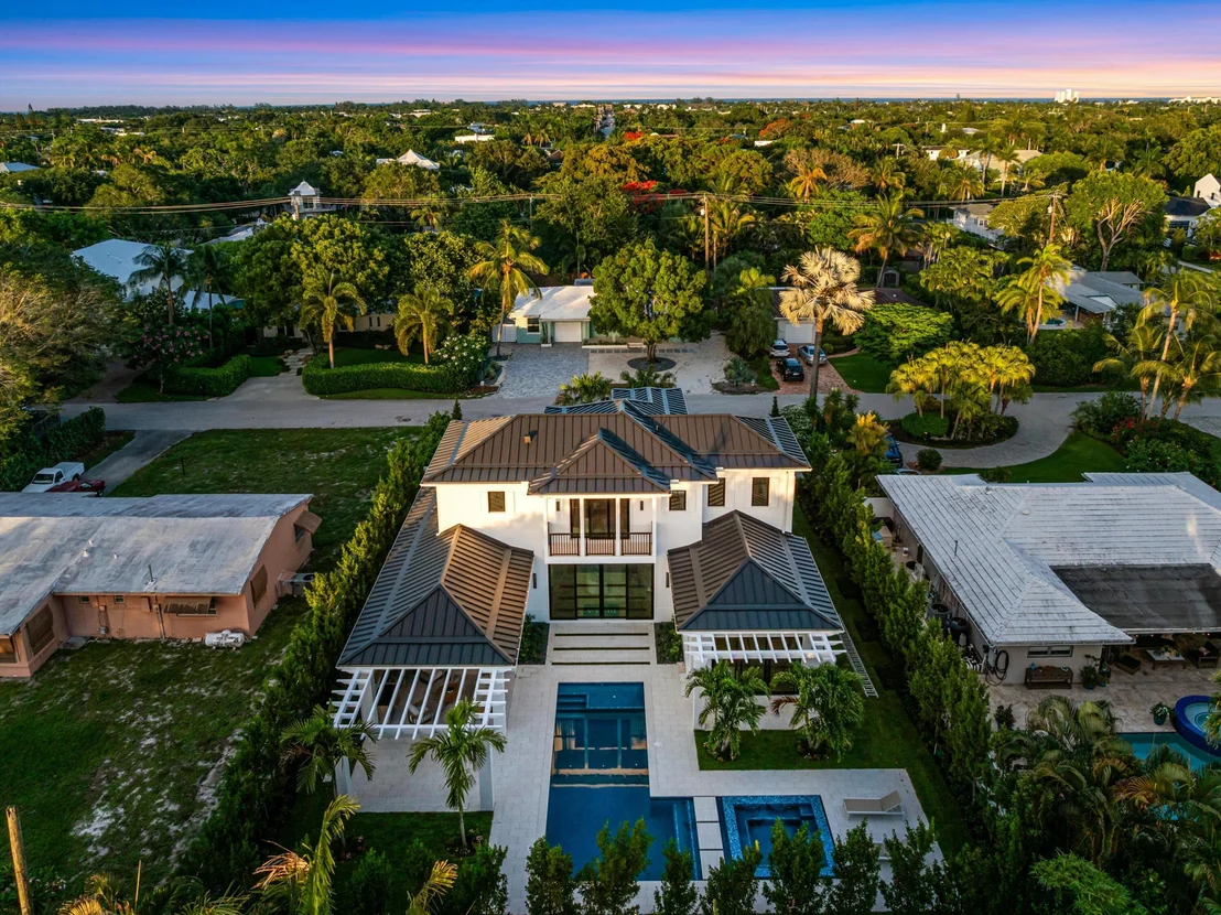 Photo of 720 NW 3rd Avenue