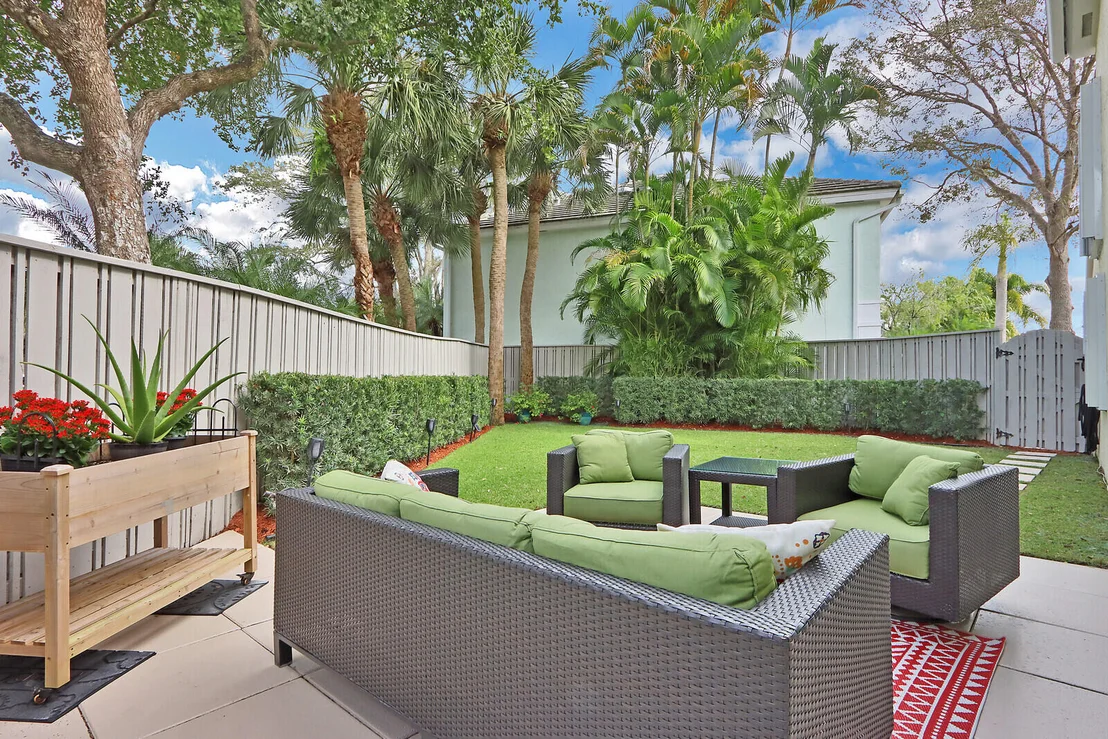 Photo of 21 Commodore Place