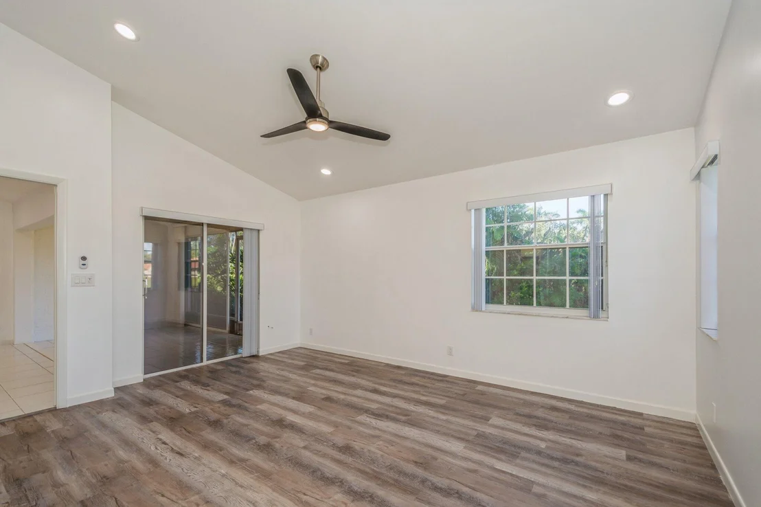 Photo of 7927 Coral Pointe Drive