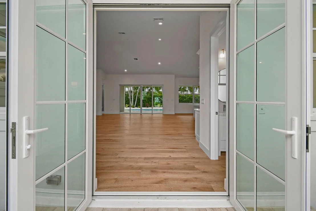 Photo of 3367 Cove Road