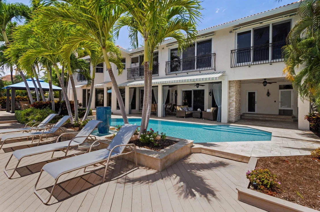 Photo of 932 Gardenia Drive