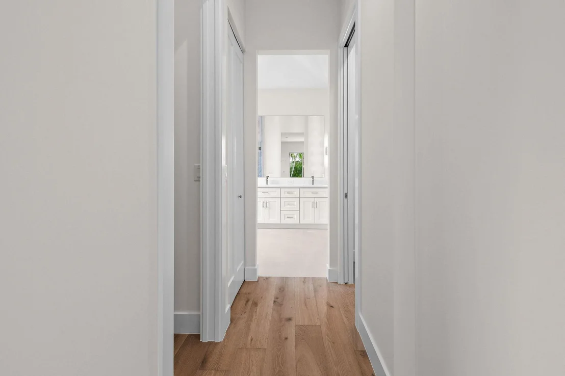 Photo of 3367 Cove Road