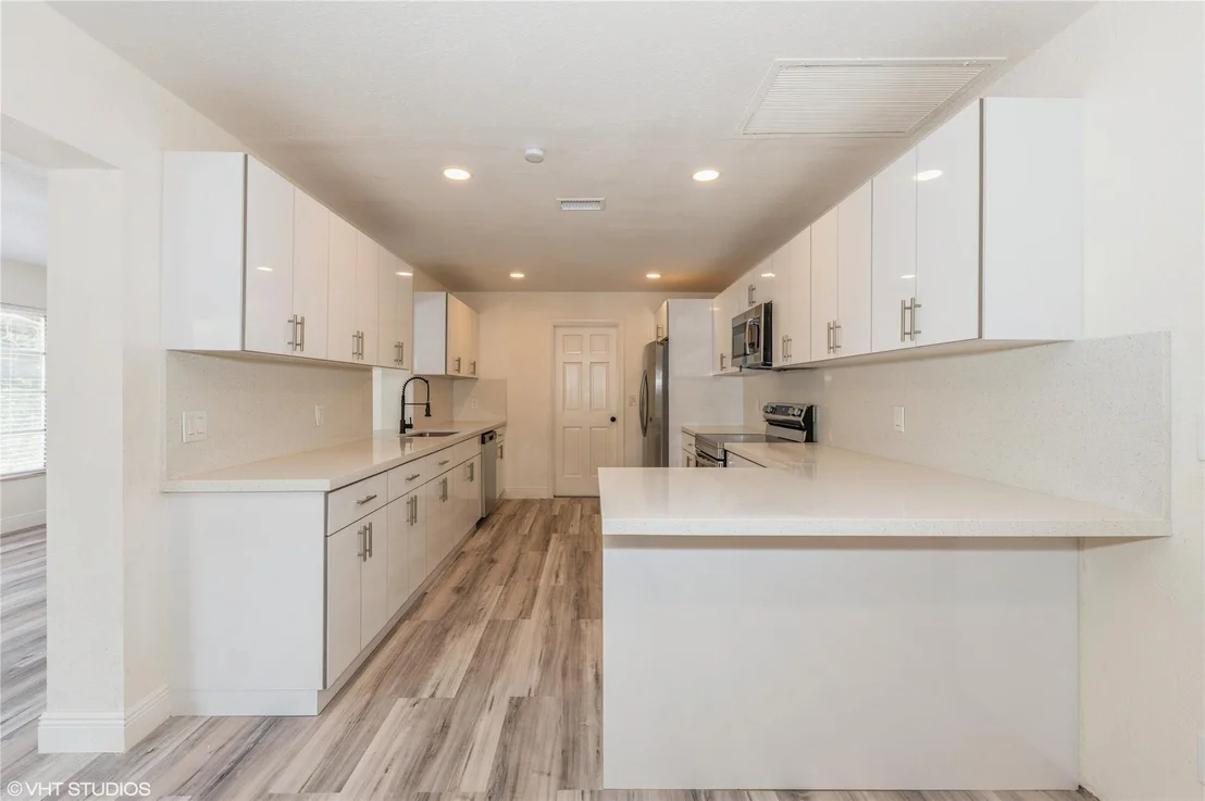 Photo of 1049 Coral Drive