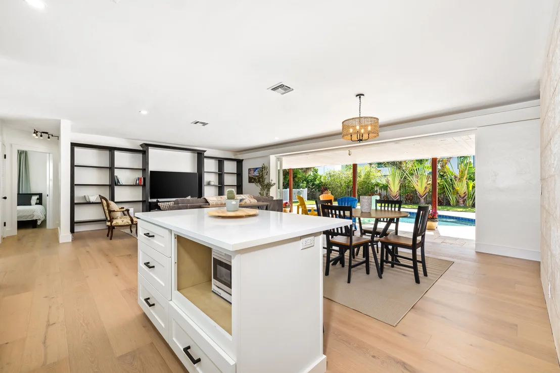 Photo of 461 Apollo Drive