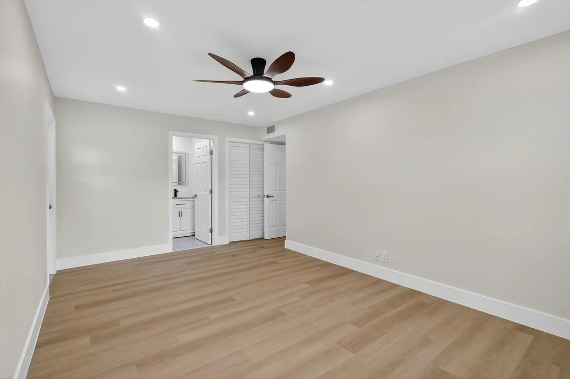Photo of Unit A at 955 Circle Drive