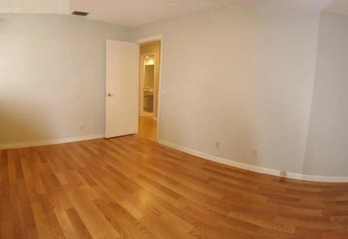 Photo of 2280 Columbia