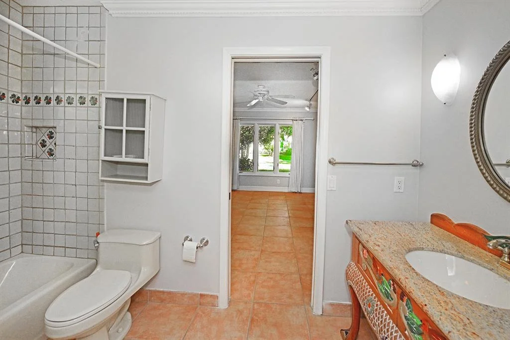 Photo of 4085 Georges Way