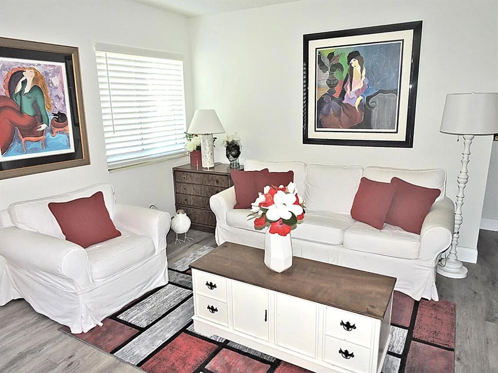 Photo of Unit C1 at 303 Pine Ridge Circle