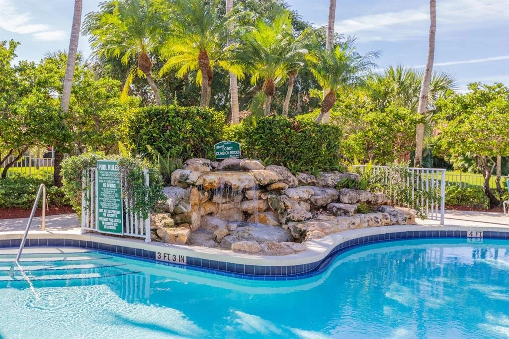 Photo of 2092 Bonisle Circle
