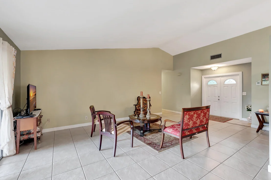 Photo of 9873 Robins Nest Road