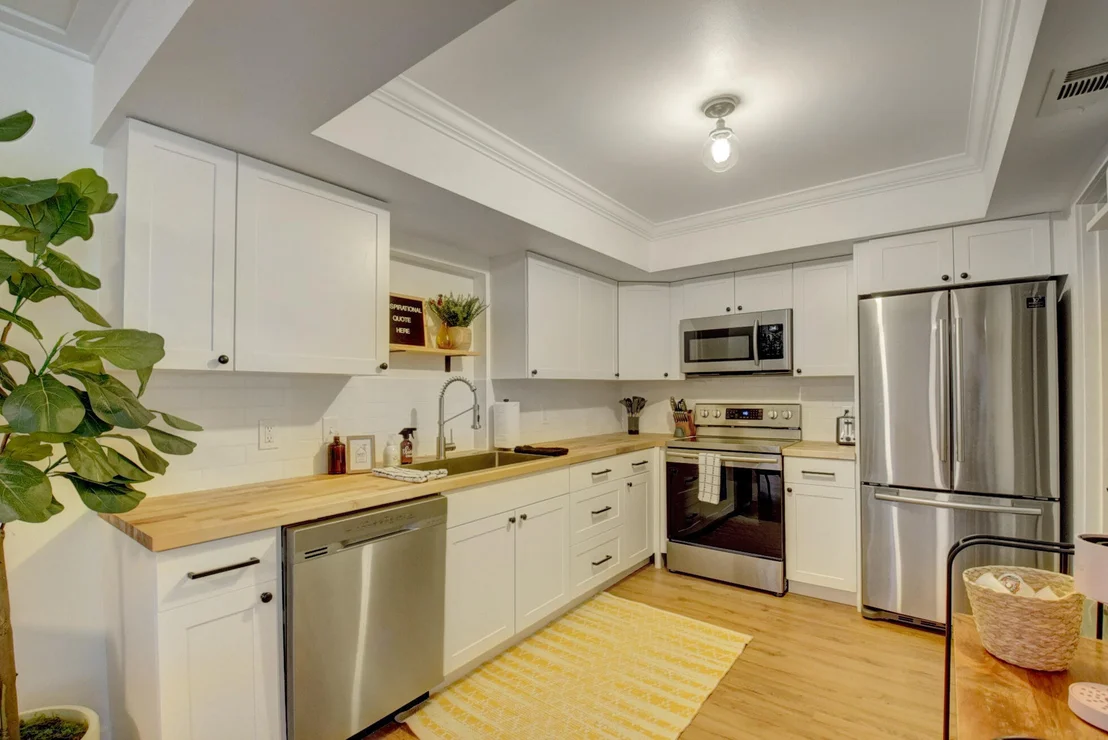 Photo of 232 Wellesley Drive