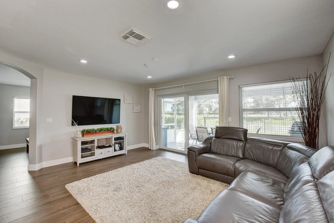 Photo of 6176 Spring Isles Boulevard