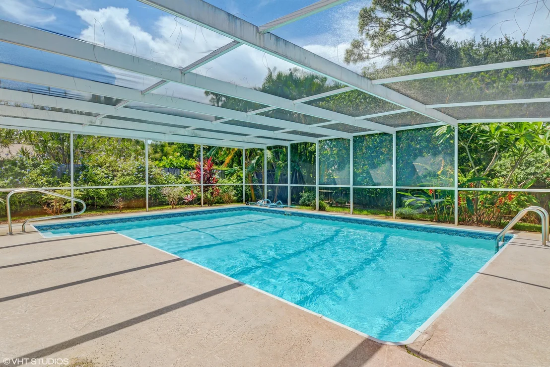 Photo of 2423 Windsor Road