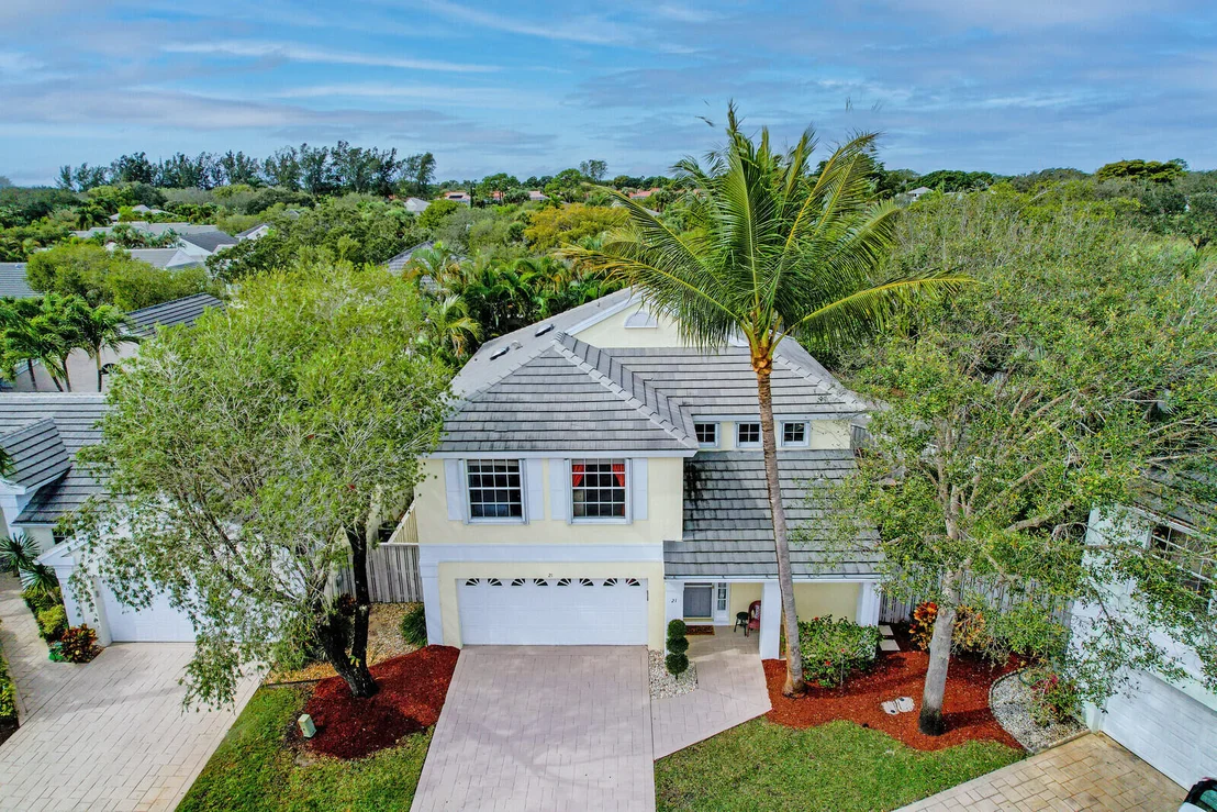 Photo of 21 Commodore Place