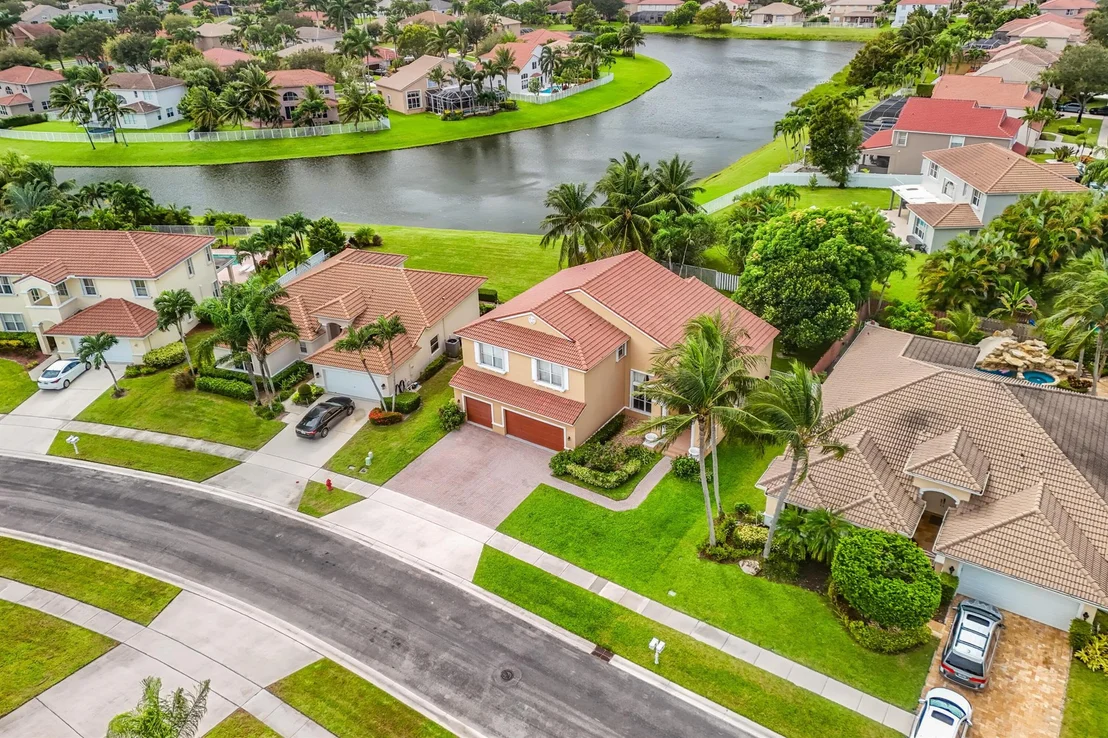 Photo of 6145 Indian Forest Circle
