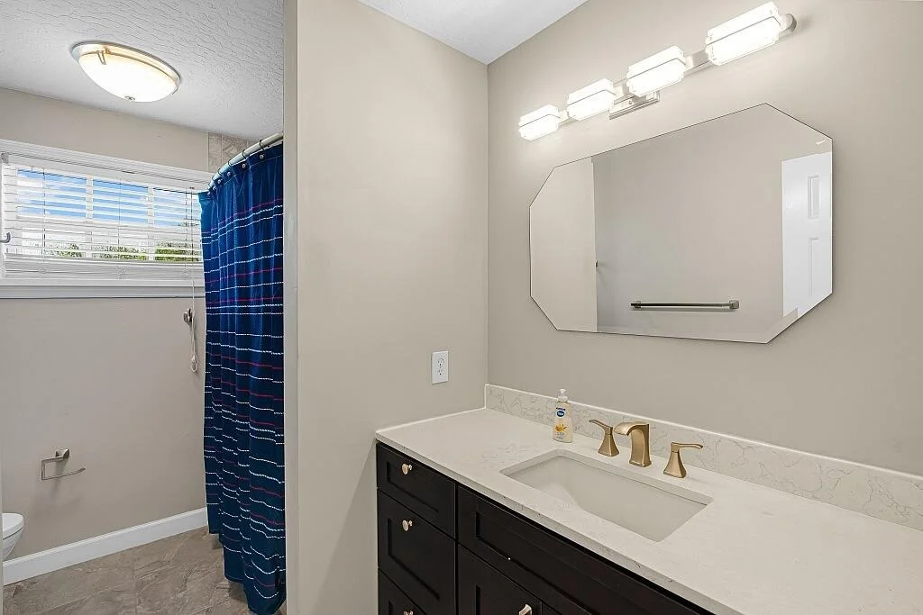 Photo of 7445 N 16th Manor