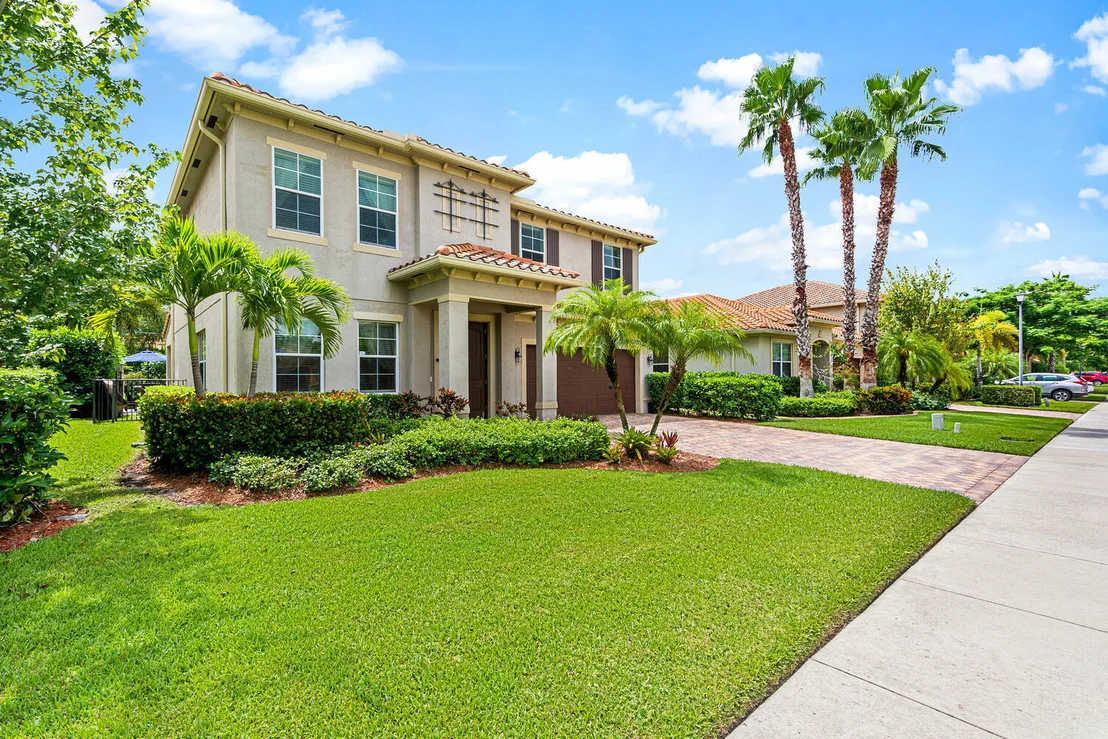 Photo of 10652 Ivanhoe Lane