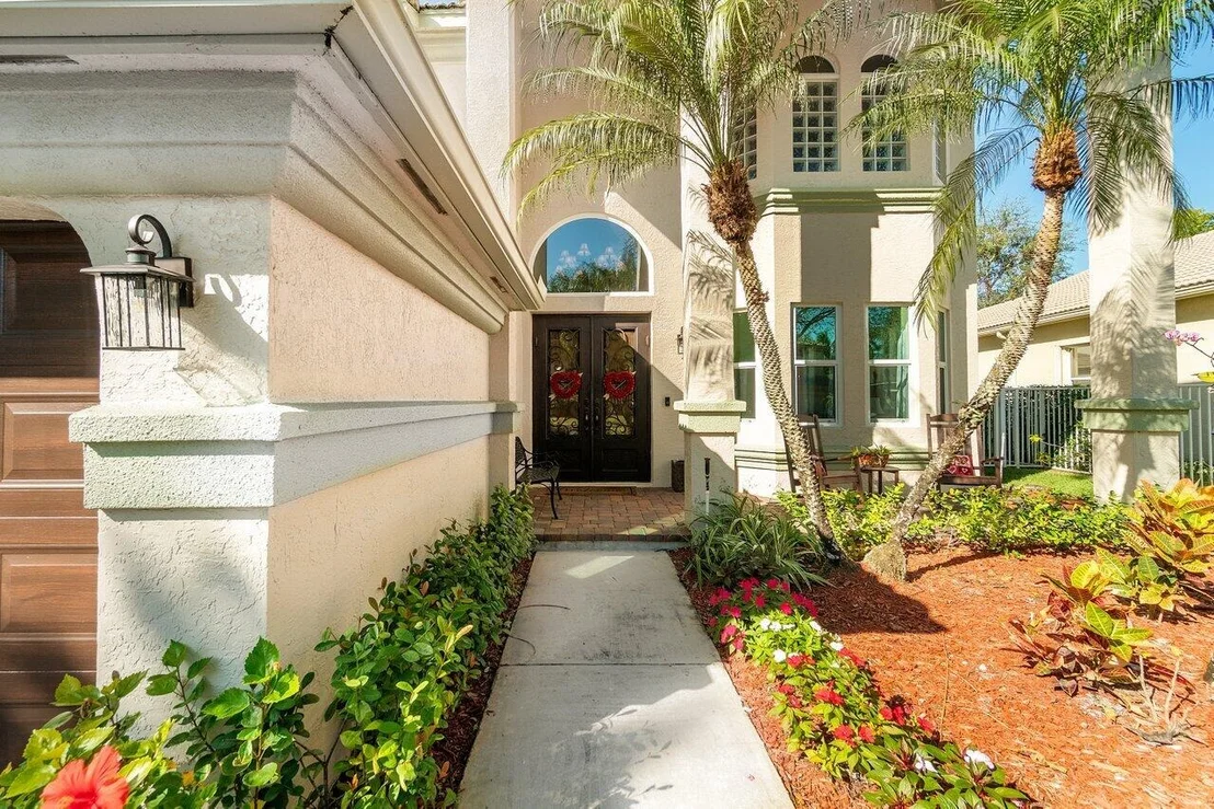 Photo of 6538 Stonehurst Circle