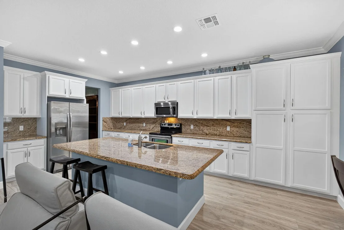 Photo of 9583 Phipps Lane
