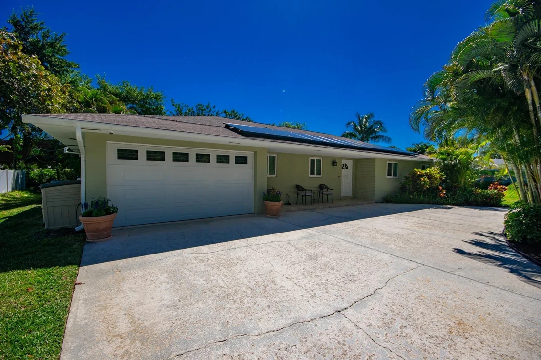 Photo of 5116 Laird Lane